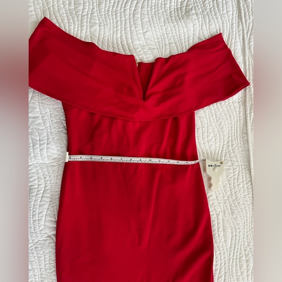 Red midi dress - Picture 4 of 5